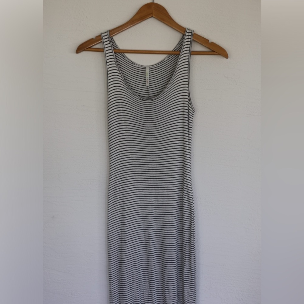 Boutique Beach/Swim cover up dress, black & white stripped, S